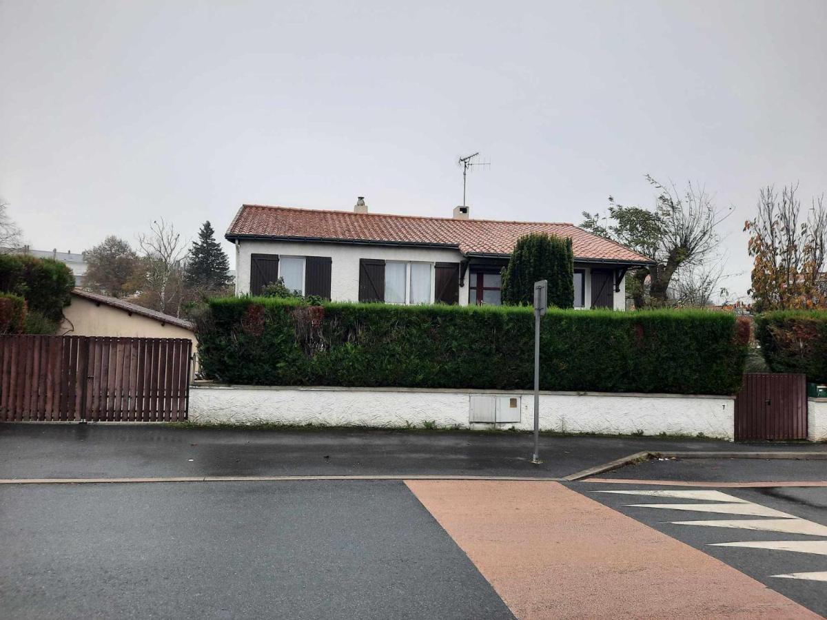 Appart Jardin Kennedy Cholet Exterior foto